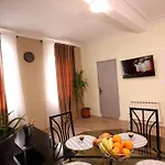 T2 De 40m2 - Parking-métro Barriere De Paris 10min Appartement *